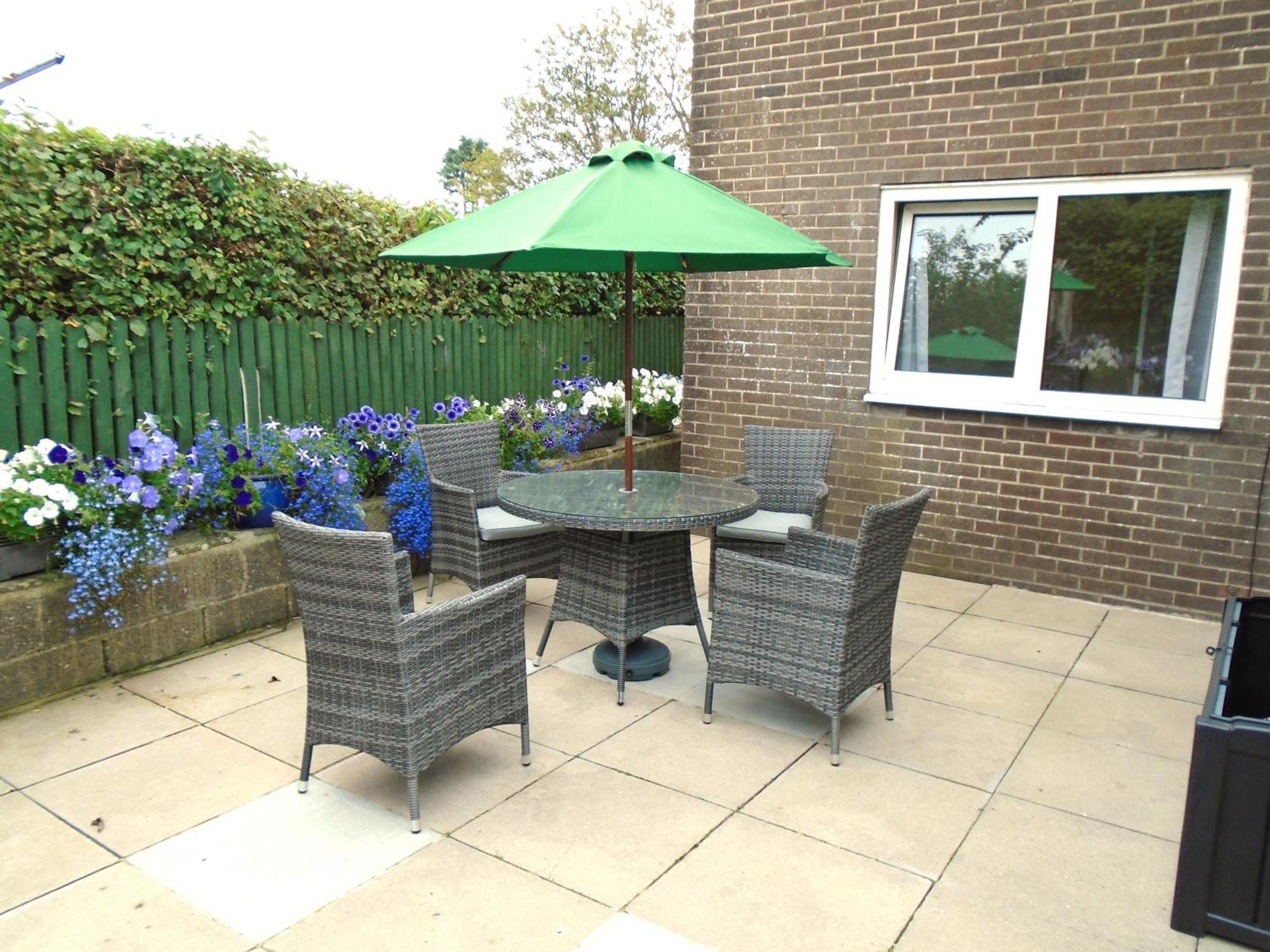 Ty'r Ardd - An Immaculate 2 Bedroom Close To The Pendine